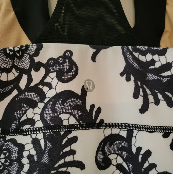 Lululemon Floral Fitted Workout Tank - Picture 4 of 5